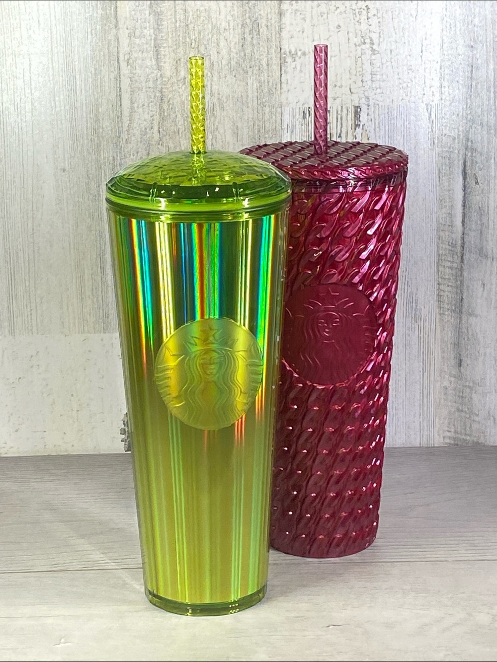 Starbucks Iridescent Green Acrylic Tumbler with Straw & Red Textured Tumbler Set